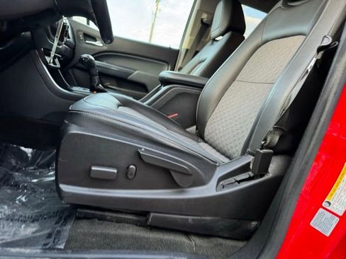 Used 2017 Chevrolet Colorado Z71 image 8