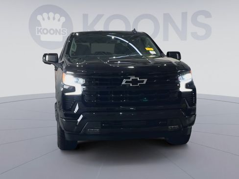 Used 2023 Chevrolet Silverado 1500 RST w/ Convenience Package II AWD/4WD image 4