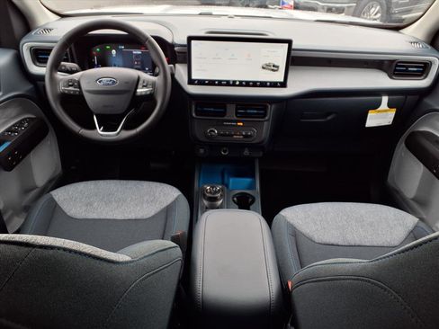 New 2025 Ford Maverick XLT w/ XLT Luxury Package image 6