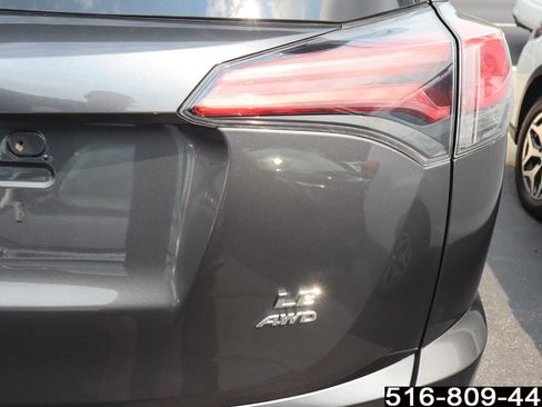 Used 2018 Toyota RAV4 LE w/ All Weather Liner Package AWD/4WD image 24