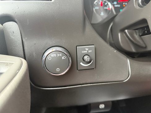 Used 2021 Chevrolet Express 2500 w/ Driver Convenience Package RWD image 22
