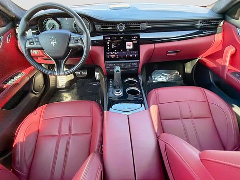 Certified 2022 Maserati Quattroporte GT image 16