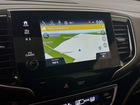 Used 2023 Honda Passport Elite image 19