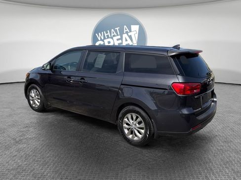 Used 2019 Kia Sedona LX FWD image 6