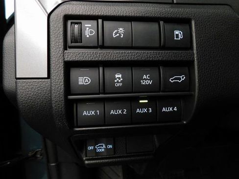 Used 2025 Toyota 4Runner TRD Off-Road Premium image 42