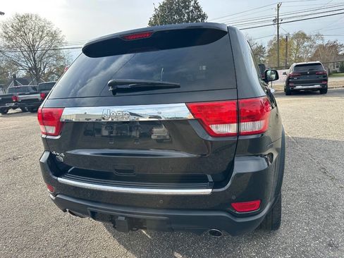 Used 2013 Jeep Grand Cherokee Overland image 21