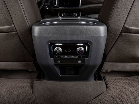 Used 2023 GMC Yukon Denali image 33