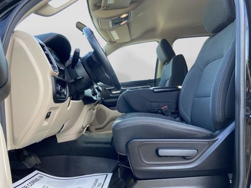 Used 2021 RAM 1500 Big Horn AWD/4WD image 18