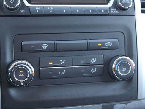 Used 2017 Nissan Frontier SV image 31