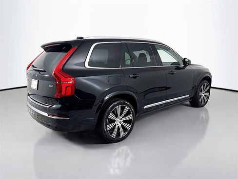 Used 2025 Volvo XC90 B6 Plus w/ Protection Package Premier image 9