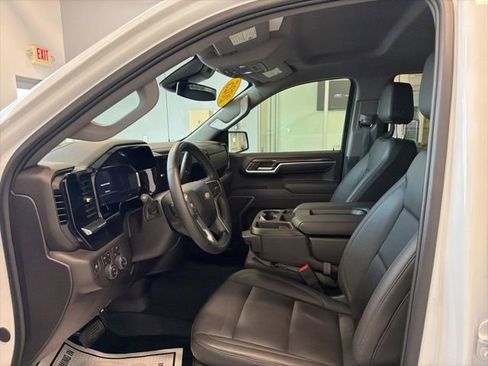Used 2025 Chevrolet Silverado 1500 LT w/ Z71 Off-Road Package AWD/4WD image 11