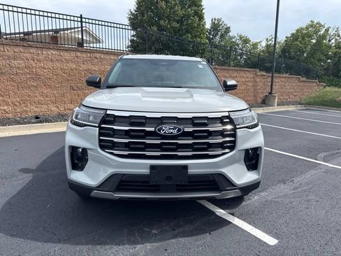 New 2027 Ford Explorer Active w/ Active Comfort Package AWD/4WD image 2