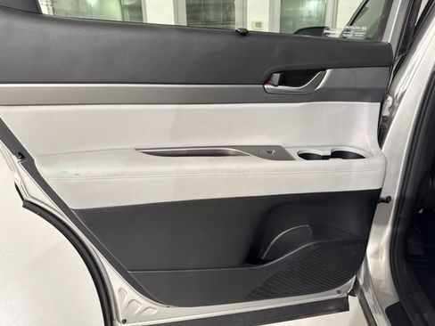 Used 2022 Hyundai Palisade SEL w/ 8P Bench Seat Package FWD image 16