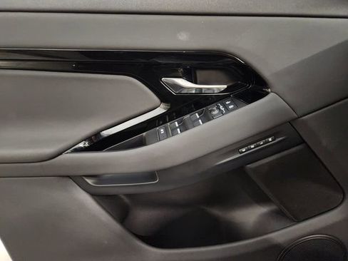 Used 2026 Land Rover Range Rover Evoque S image 23