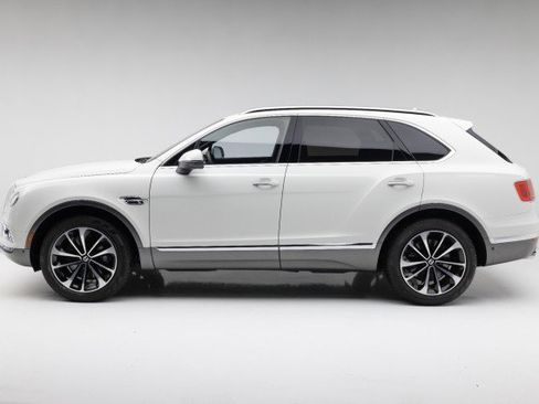 Used 2017 Bentley Bentayga W12 image 9