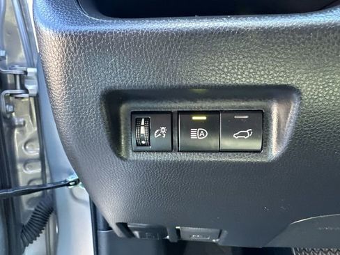 Certified 2023 Toyota RAV4 XLE FWD image 35
