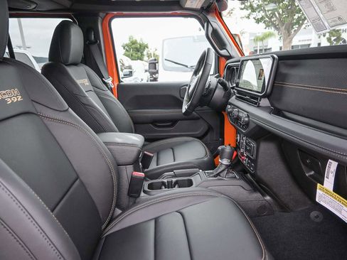 New 2025 Jeep Wrangler Unlimited Rubicon 392 image 22