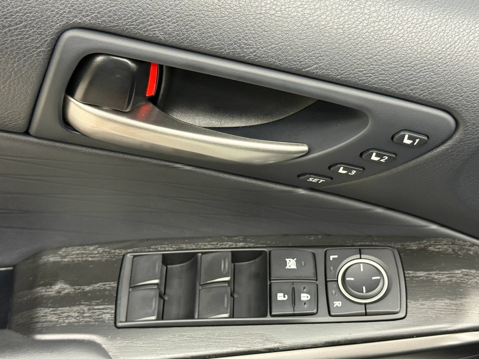 Used 2022 Lexus IS 300 w/ Premium Package RWD image 24