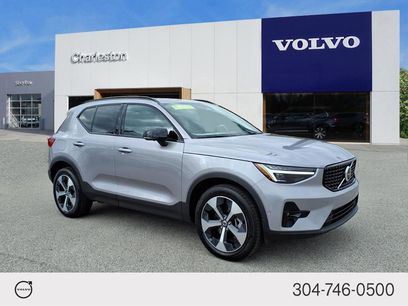New 2026 Volvo XC40 B5 Plus w/ Climate Package