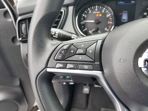 Used 2021 Nissan Rogue Sport S image 26