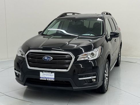 Certified 2022 Subaru Ascent Limited w/ Technology Package AWD/4WD image 1