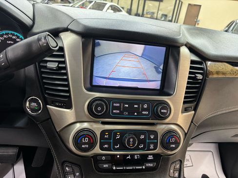 Used 2017 GMC Yukon Denali w/ Open Road Package AWD/4WD image 39