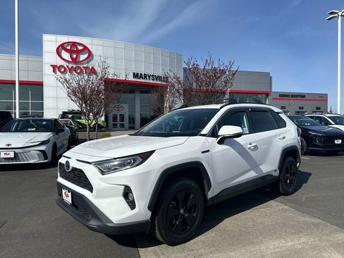 Certified 2021 Toyota RAV4 XLE w/ XLE Grade Weather Package image 1