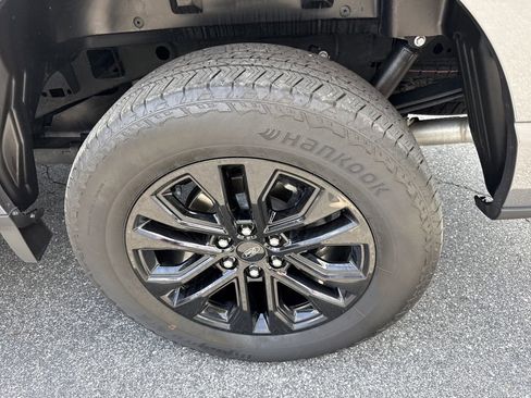 Used 2024 Ford F150 Lariat AWD/4WD image 18