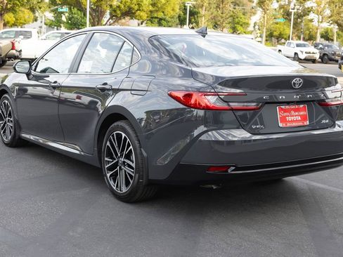 New 2026 Toyota Camry XLE AWD/4WD image 6