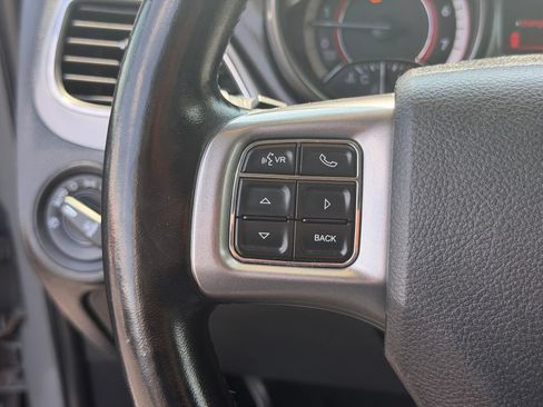 Used 2019 Dodge Journey Crossroad FWD image 16