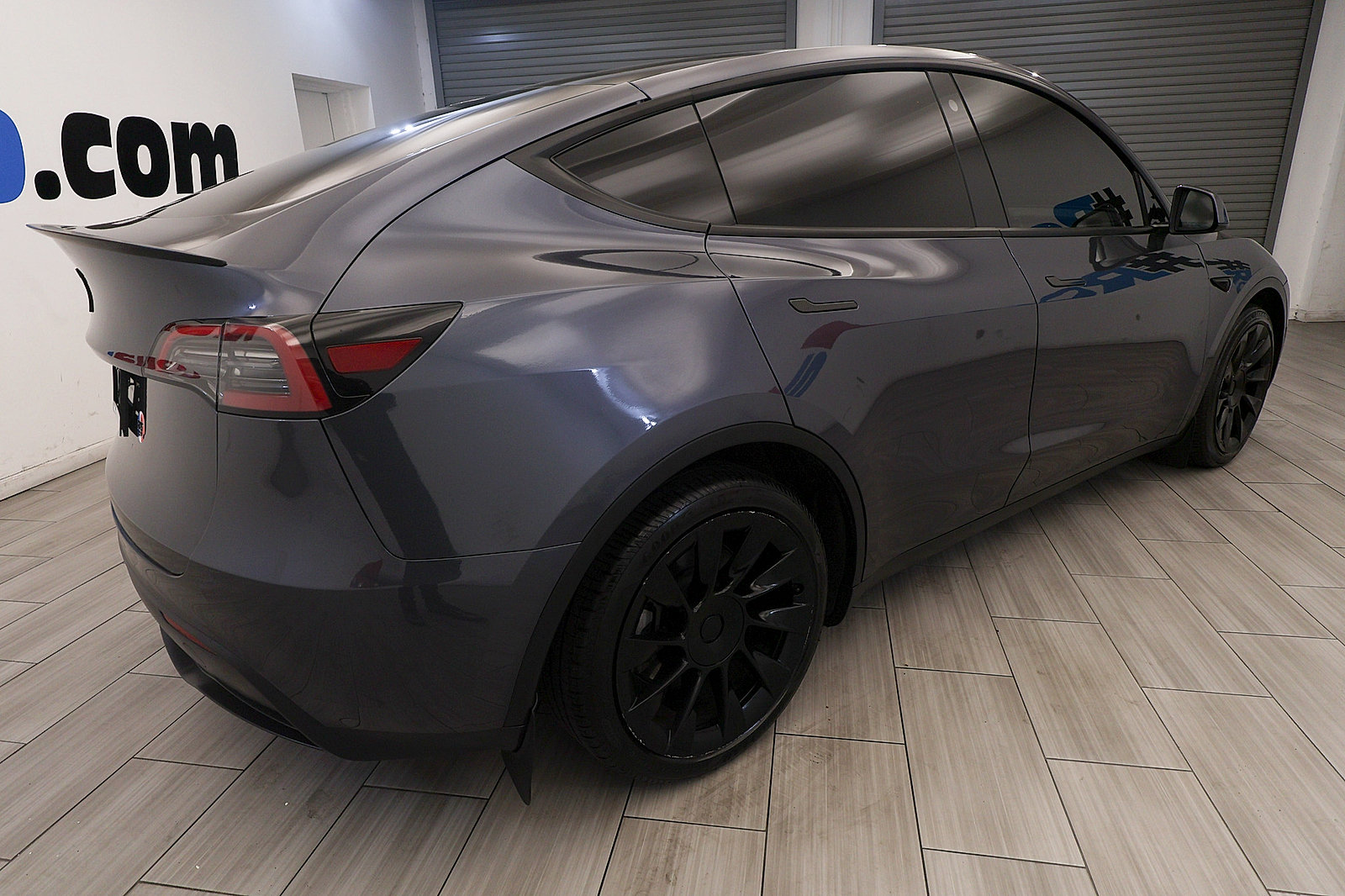 Used 2023 Tesla Model Y AWD image 5