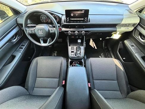 Used 2025 Honda CR-V LX image 10