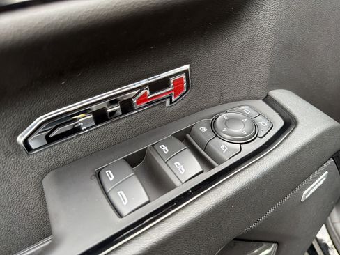 Used 2024 GMC Sierra 1500 AT4 w/ Technology Package AWD/4WD image 27
