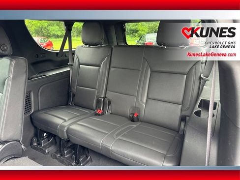 Used 2024 Chevrolet Suburban LT AWD/4WD image 15