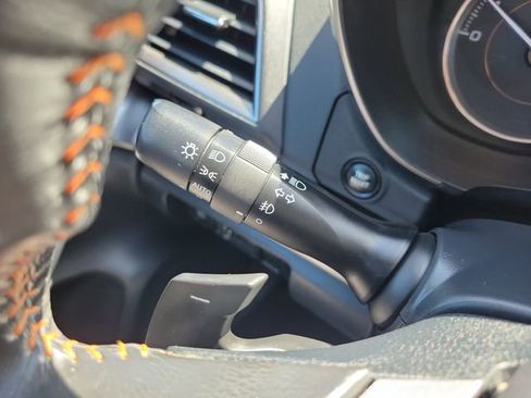 Used 2018 Subaru Crosstrek 2.0i Limited image 30