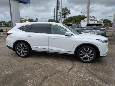 Used 2024 Acura MDX FWD w/ Technology Package image 3