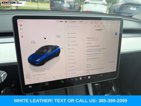 Used 2023 Tesla Model Y Performance AWD/4WD image 21