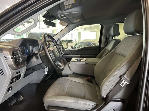 Used 2025 Ford F150 XLT w/ Equipment Group 301A Standard AWD/4WD image 17