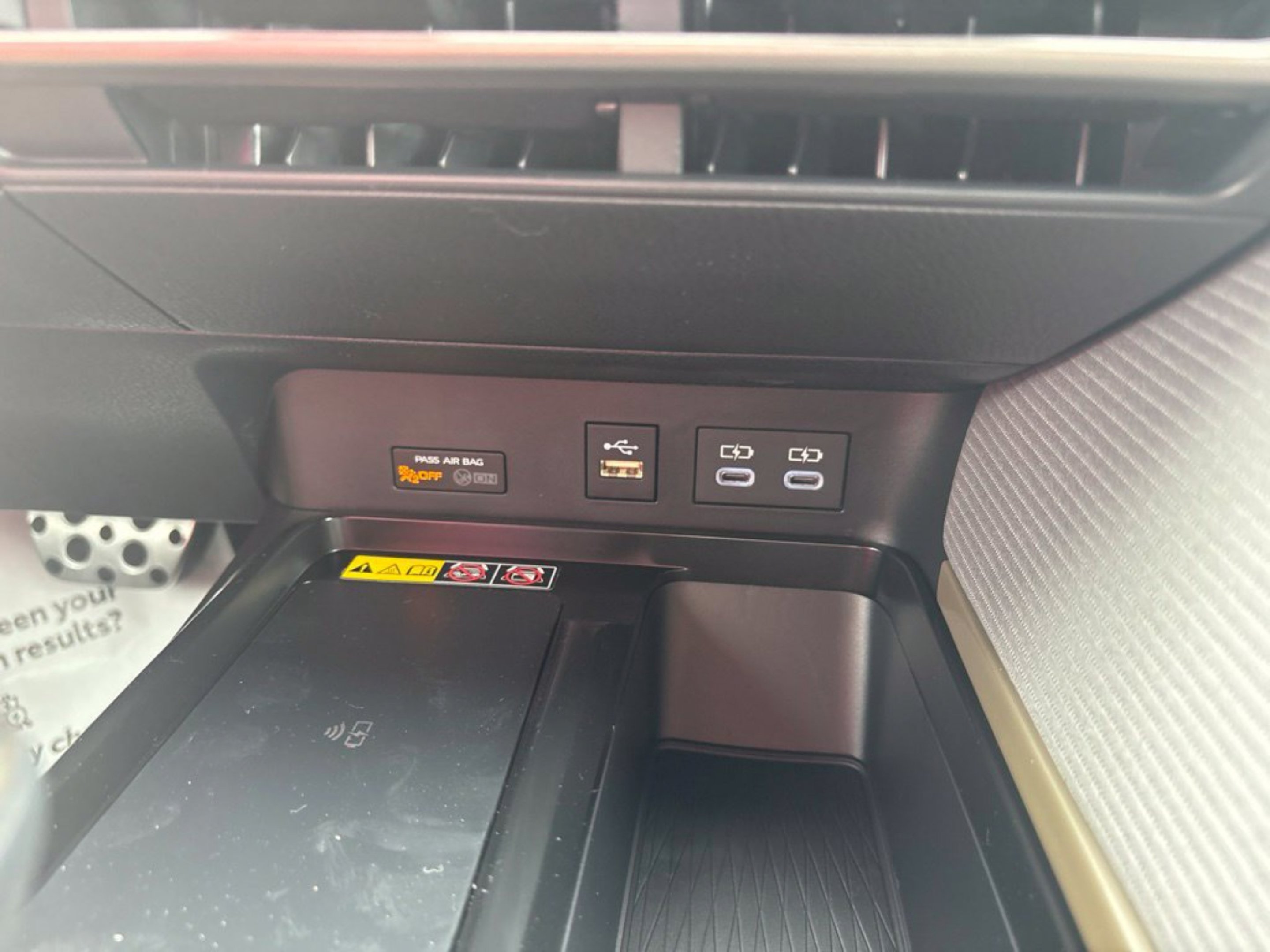 New 2026 Toyota Camry SE FWD image 13