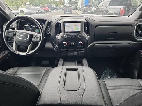 Used 2021 GMC Sierra 3500 Denali w/ Denali Ultimate Package AWD/4WD image 22