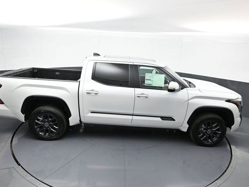 New 2024 Toyota Tundra Platinum image 37