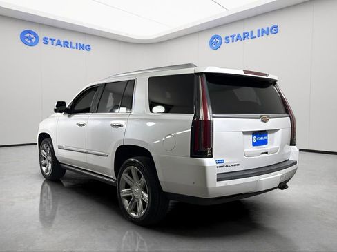 Used 2019 Cadillac Escalade Premium Luxury RWD image 5