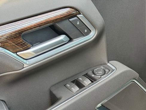 New 2026 GMC Sierra 1500 Elevation w/ LPO, Elevation Black Package image 19