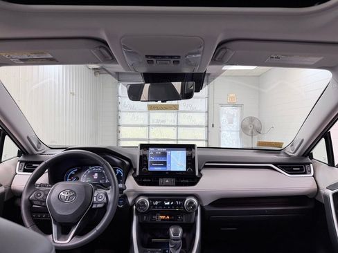 Used 2021 Toyota RAV4 Limited AWD/4WD image 26