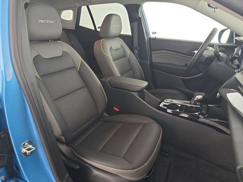 Certified 2025 Chevrolet Trax ACTIV w/ Driver Confidence Package FWD image 32