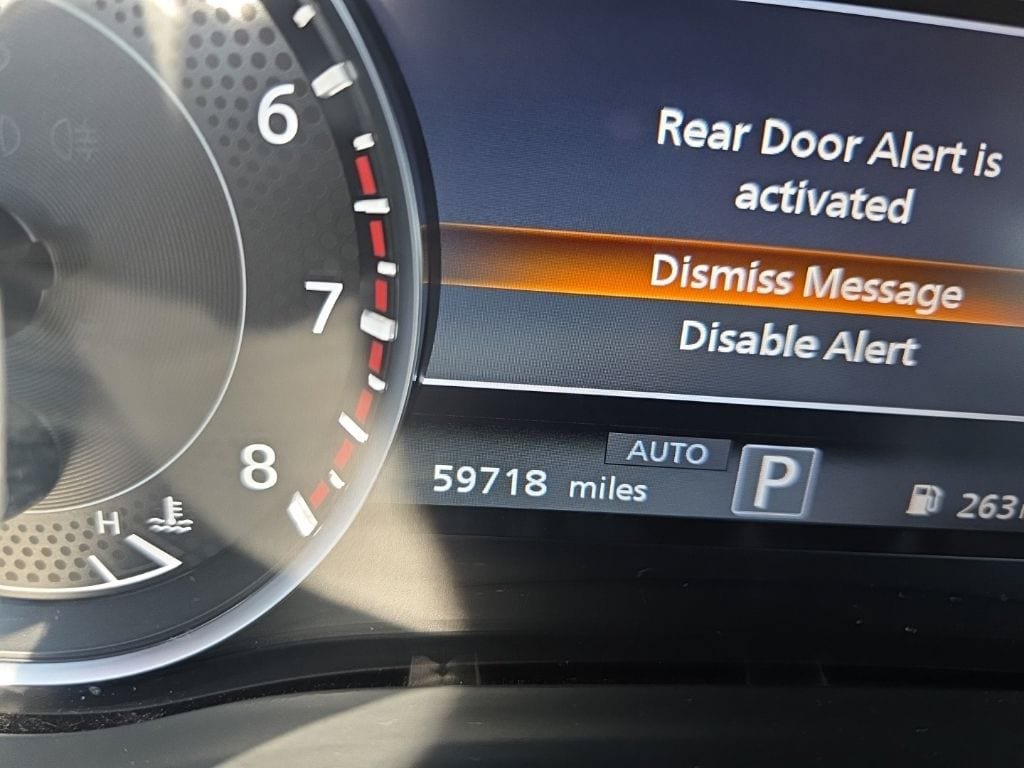 Used 2024 Nissan Armada SV AWD/4WD image 19