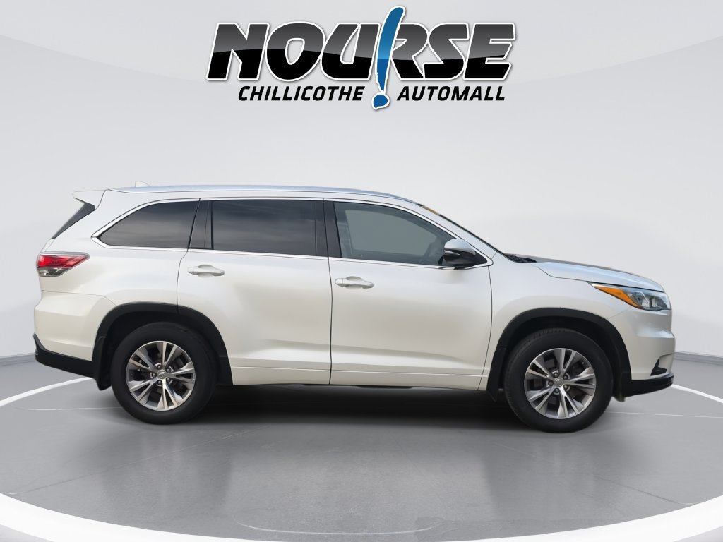 Used 2015 Toyota Highlander XLE AWD/4WD image 9