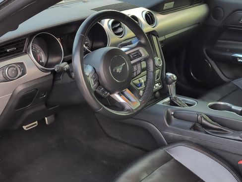 Used 2022 Ford Mustang Premium image 15