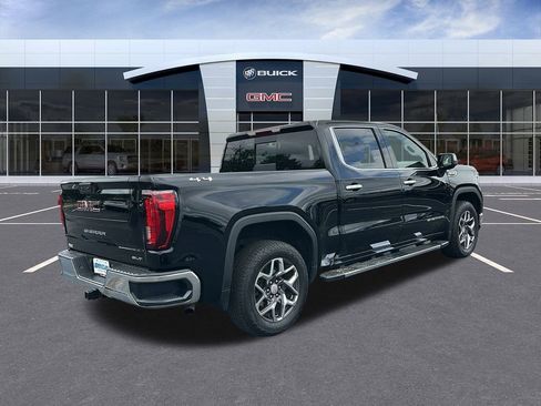 Used 2024 GMC Sierra 1500 SLT w/ SLT Premium Package AWD/4WD image 6
