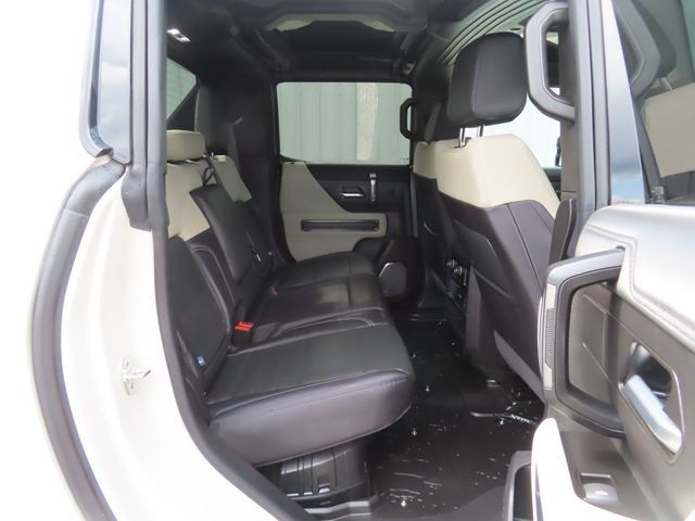 New 2026 GMC Hummer EV 4x4 Crew Cab w/ LPO, Sport Package image 31
